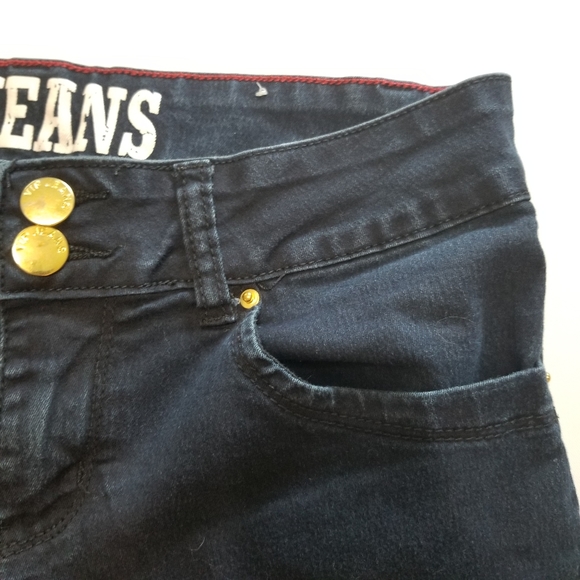 3 For 30 VIP Jeans - Picture 10 of 10